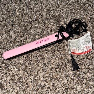 Juicy Couture Flat Iron